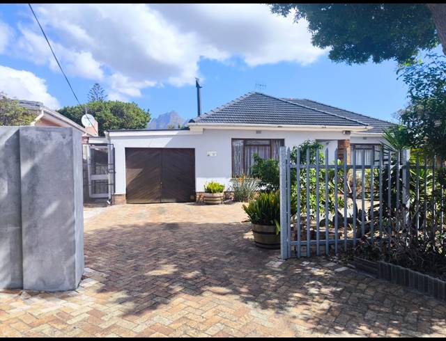 3 BEDROOM HOUSE SOLD IN SYBRAND PARK